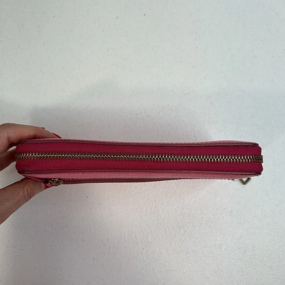 Fossil Pink Pebbled Leather Zip Around Wallet‎ Pockets Card Slots Pocketbook